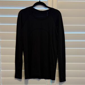 Lululemon Swiftly Tech Long Sleeve